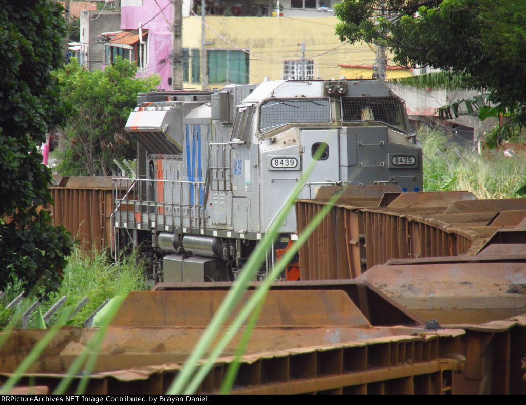 VLI 8439